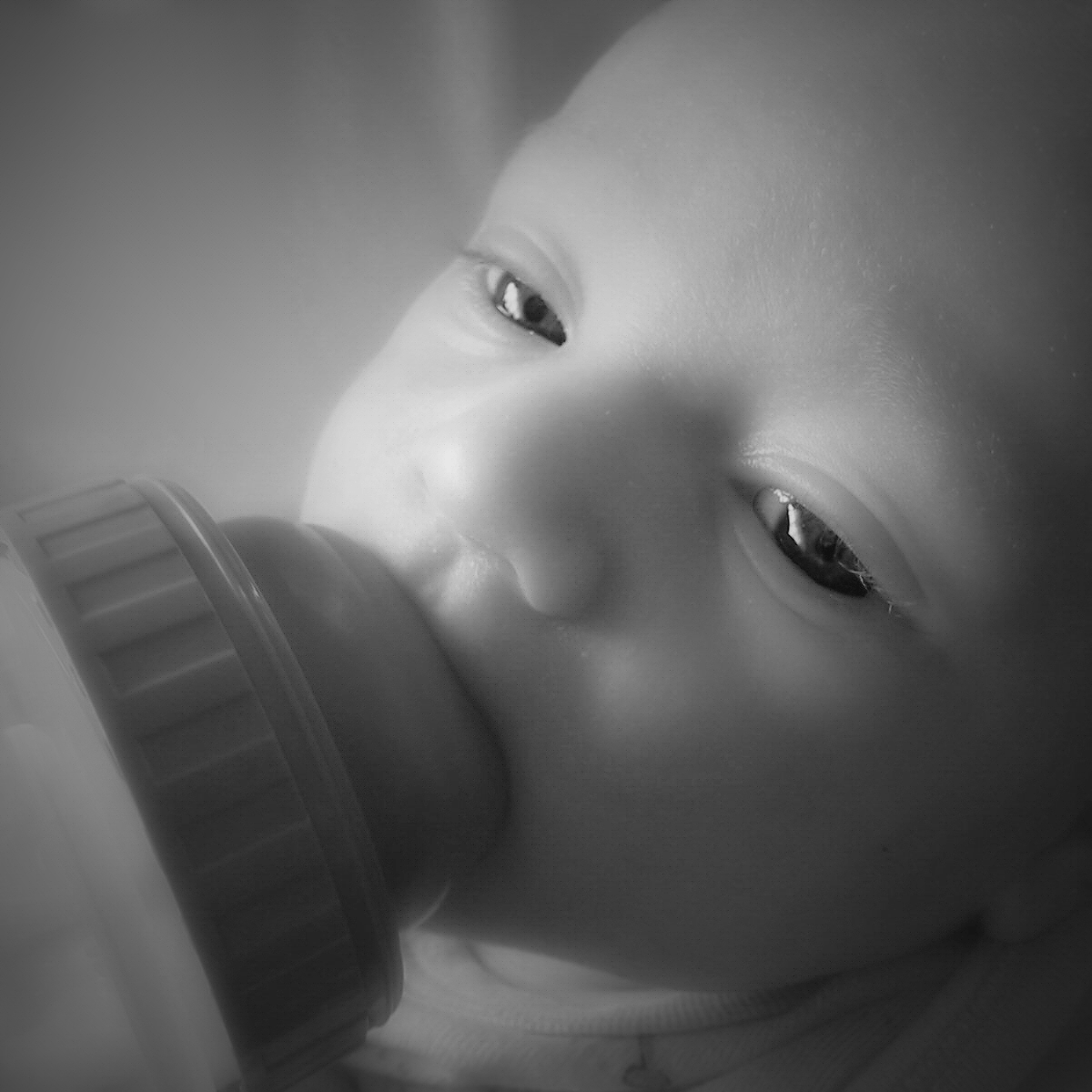 7 Tips for Breastfeeding Moms Who Pump Often