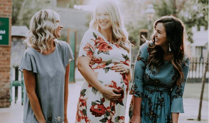 A Seasonal Guide To Selecting Your Maternity Wardrobe